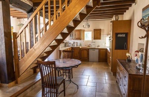 Asquins House | Gite Misty