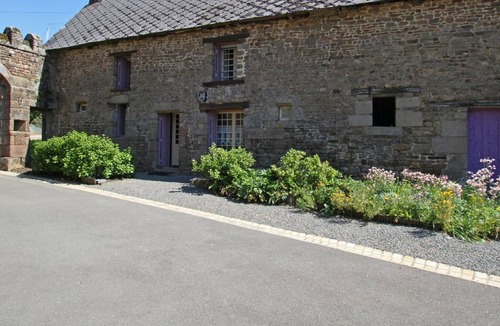 Montjoie-Saint-Martin Cottage | Gite Montjoie-Saint-Martin, 2 bedrooms, 4 persons