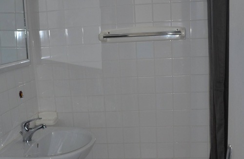Verruyes House | GITE N ° 10 IN A VILLAGE OF GITES WITH HEATED POOL AND JACUZZI