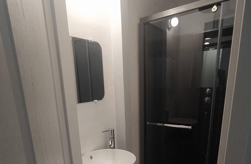 Les Assions Apartment | Gîte N1 -Apartment-Classic-Ensuite with Shower