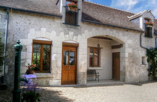 Nouans-les-Fontaines Cottage | Gite Nouans-les-Fontaines, 5 bedrooms, 12 persons