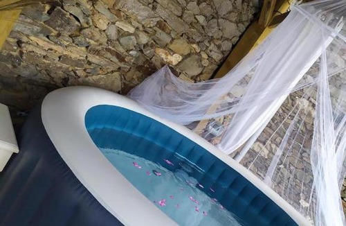 Saussenac House | Gite Nougaro 2 pers private spa ouvert à l'année