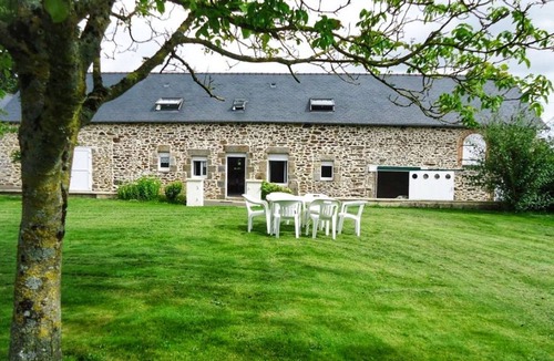 Oisseau Cottage | Gite Oisseau, 3 bedrooms, 6 persons