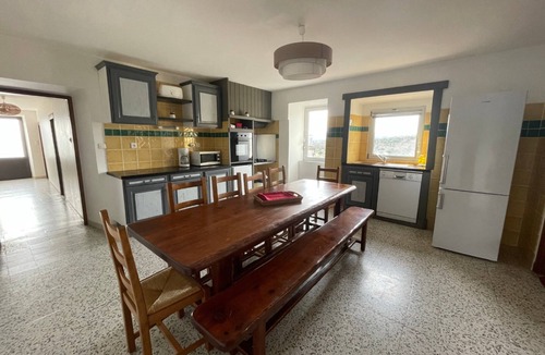 Joyeuse House | Gite Oustaou - Village De Gîtes in Joyeuse, 4 Bedrooms, 3 Pools, Terrace