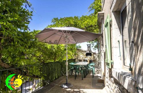 Joyeuse House | Gite Oustaou - Village De Gîtes