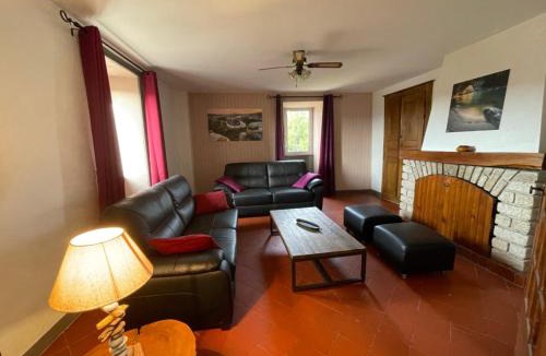 Joyeuse House | Gite Oustaou - Village De Gîtes