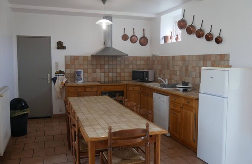 Ouzouer-sur-Trezee Cottage | Gite Ouzouer-sur-Trézée, 3 bedrooms, 8 persons