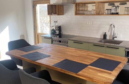 Rouffiac-des-Corbieres House | Gîte overlooking Peyrepertuse with garden