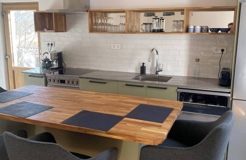 Rouffiac-des-Corbieres House | Gîte overlooking Peyrepertuse with garden