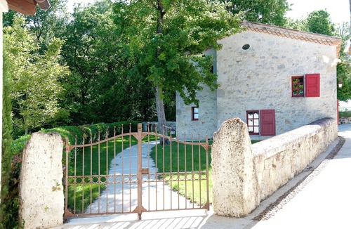 Castelnau-sur-l'Auvignon House | Gîte Petite Maison in the Gers countryside