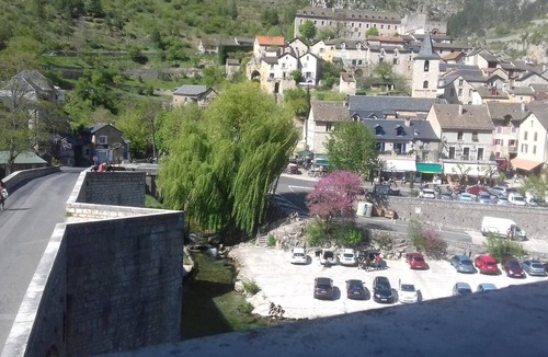 Sainte-Enimie Apartment | Gîte Panoramix by the river