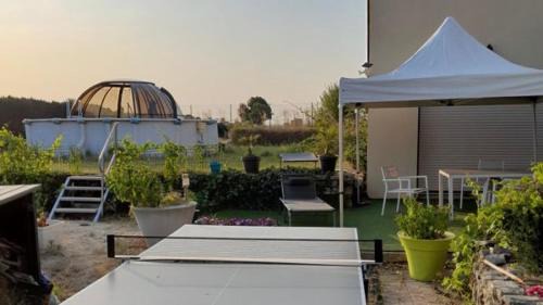 Quedillac House | Gite Paradis des Oiseaux du jardin