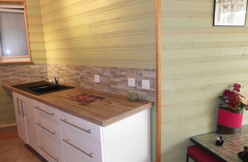 Gemozac Apartment | GITE, parking, terrace, garden. Possible breakfast and dinner platters