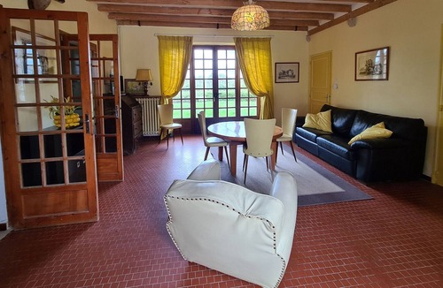 Paulnay House | Gite Paulnay, 2 bedrooms, 6 persons
