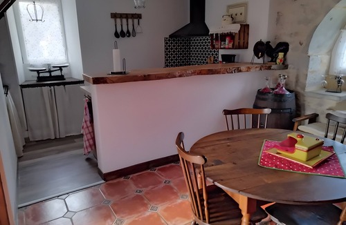 Padirac House | Gîte Petit Gouffre d'Amour with Private Garden, Wi-Fi, and Air Conditioning