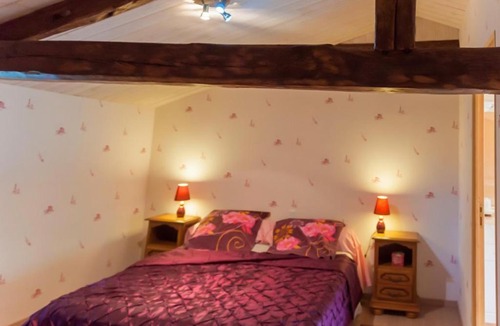 Saint-Pierre-du-Chemin House | Gite Pierre Rose