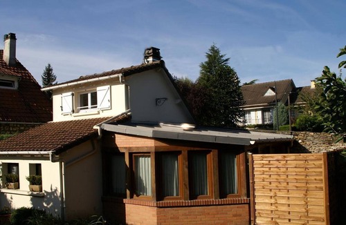 Saint-Brice-sous-Foret Cottage | Gite Piscop, 1 bedroom, 2 persons