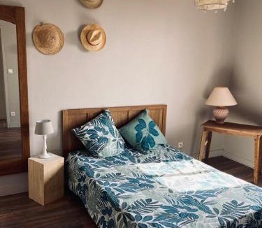 Almeneches House | Gite Pomme de pin