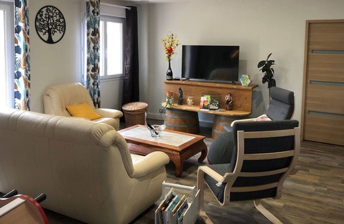 Roquemaure House | Gite Pompignan, 3 bedrooms, 6 persons