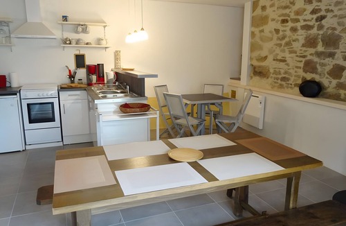 Broquies Cottage | Gite Puech de Costrix: Retreat in Nature, Isolated Hamlet