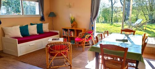 Chambretaud House | Gite Puydufou -5kms- La Séraphina, Chambretaud