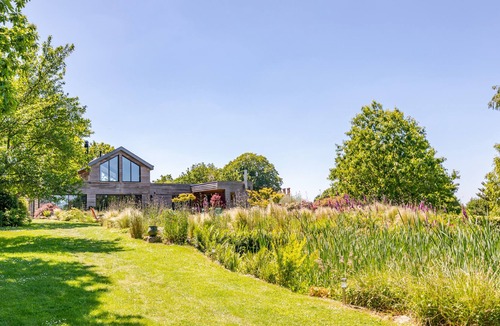 Cordemais Cottage | GITE RAFLO with private terrace