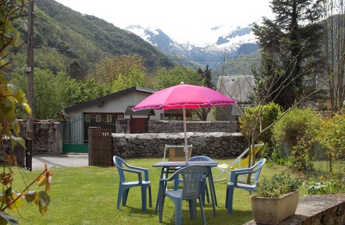 Ustou House | Gite Regional Natural Park Ariege Pyrenees