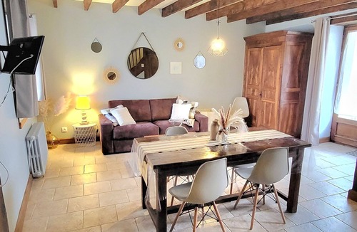 Chenou House | Gîte Rosier sleeps 5 with heated pool