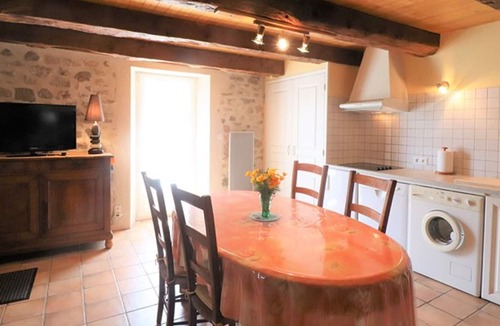 Roumegoux Cottage | Gite Roumégoux, 1 bedroom, 2 persons