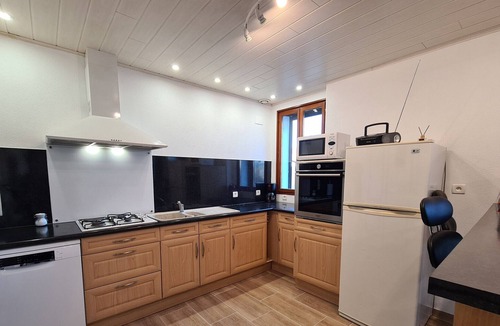 Segry House | Gite Ségry, 2 bedrooms, 6 persons