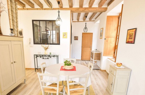 Sable-sur-Sarthe House | Gite Sablé-sur-Sarthe, 2 bedrooms, 6 persons