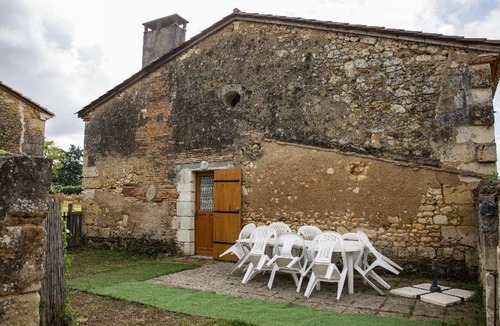 Saint-Front-de-Pradoux Cottage | Gite Saint-Front-de-Pradoux, 3 bedrooms, 6 persons