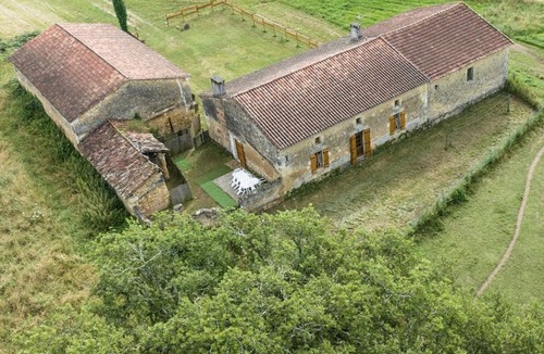 Saint-Front-de-Pradoux Cottage | Gite Saint-Front-de-Pradoux, 3 bedrooms, 6 persons