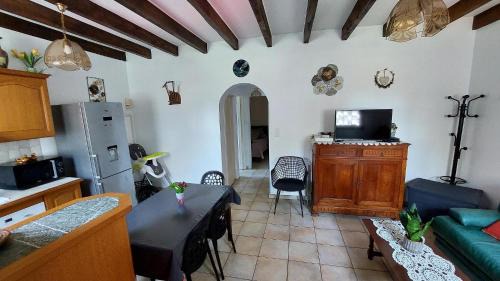 Saint-Pardoux-l'Ortigier House | Gite Saint Pardoux L'ortigier