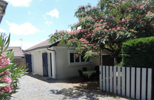 Sainte-Eulalie-en-Born House | Gite Sainte-Eulalie-en-Born, 1 bedroom, 3 persons