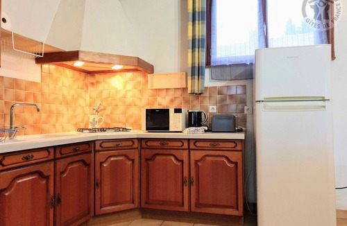 Saint-Clair-sur-Epte Cottage | Gite Saint-Clair-sur-Epte, 2 bedrooms, 3 persons