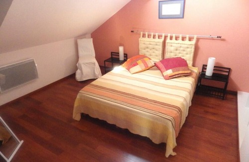Sainte-Eulalie-en-Born House | Gite Sainte-Eulalie-en-Born, 5 bedrooms, 10 persons