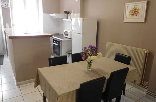 Chateauvillain House | GITE SIMONE DE BEAUVOIR