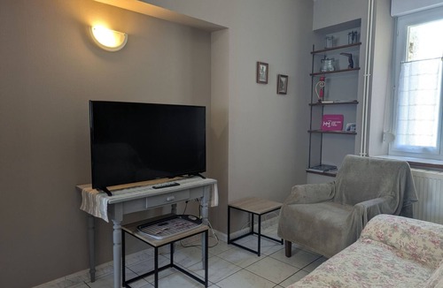 Chateauvillain House | GITE SIMONE DE BEAUVOIR