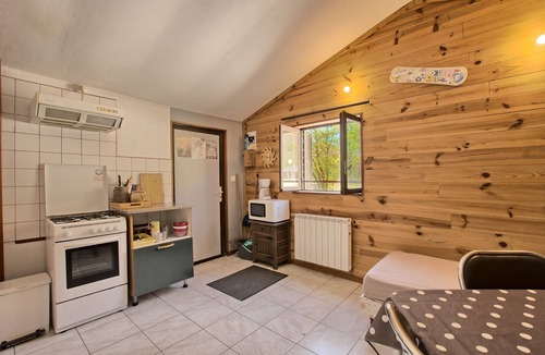 Bagneres-de-Luchon House | Gite skioura, Gite de groupe