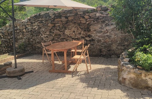 Saint-Just-en-Bas House | Gite sleeps 10