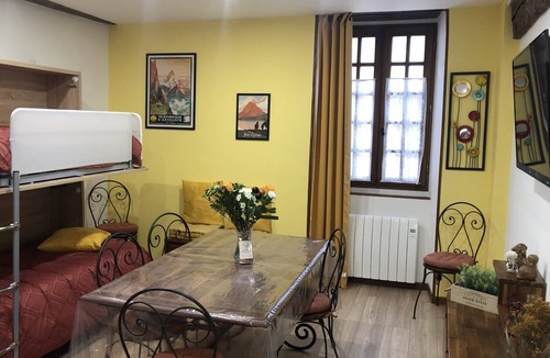 Bielle Condo | Gîte sleeps 4 in the magnificent Ossau Valley