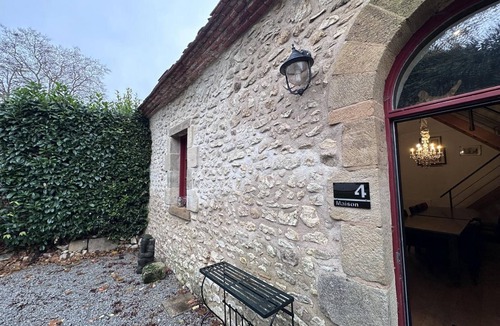 Souvigny Cottage | Gite Souvigny, 4 bedrooms, 8 persons