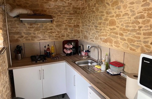 Cezais Apartment | Gite/studio, swimming pool, 2 pers. - Puy du Fou/Marais poitevin/Mervent/Vouvant