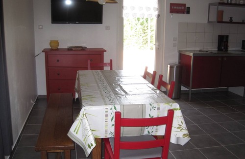 Montseret Cottage | Gîte "TERRASSE" with swimming pool