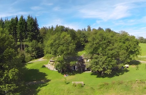La Salvetat-sur-Agout House | Gite Toucan: Mountains, Streams, Meadows, Forest, Pool