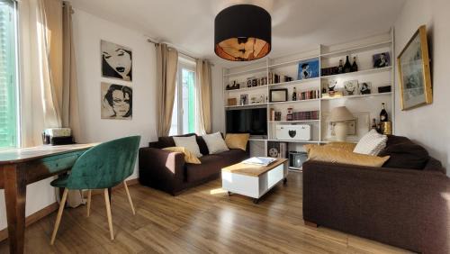 Magenta Apartment | Gite Urbain - Bubble