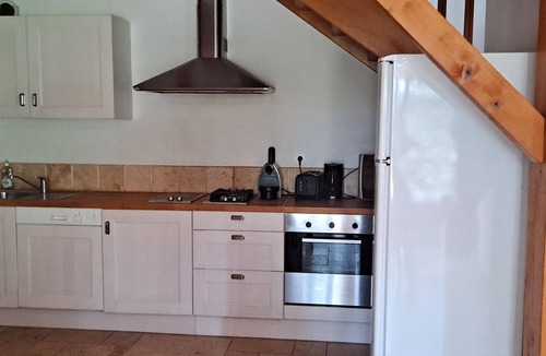 Montaigu-de-Quercy House | Gite Vacances Laborde Piscine Spa, 4 Ch/4 Sdb, Idéal Familles, à 5 mn Commerces
