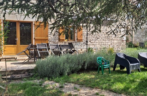 Montaigu-de-Quercy House | Gite Vacances Laborde Piscine Spa, 4 Ch/4 Sdb, Idéal Familles, à 5 mn Commerces