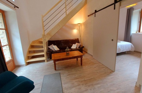 Vaiges Cottage | Gite Vaiges, 3 bedrooms, 5 persons
